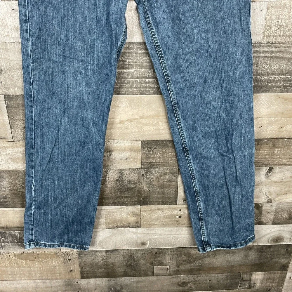 Vintage Lee Jeans Relaxed Fit Men's Size‎ 33 x 34 Blue Distressed Denim 5 Pocket